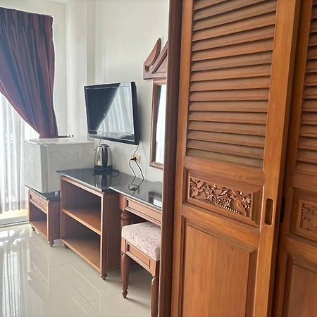 Praew Mansion Hotel Kamala-part Kültér fotó