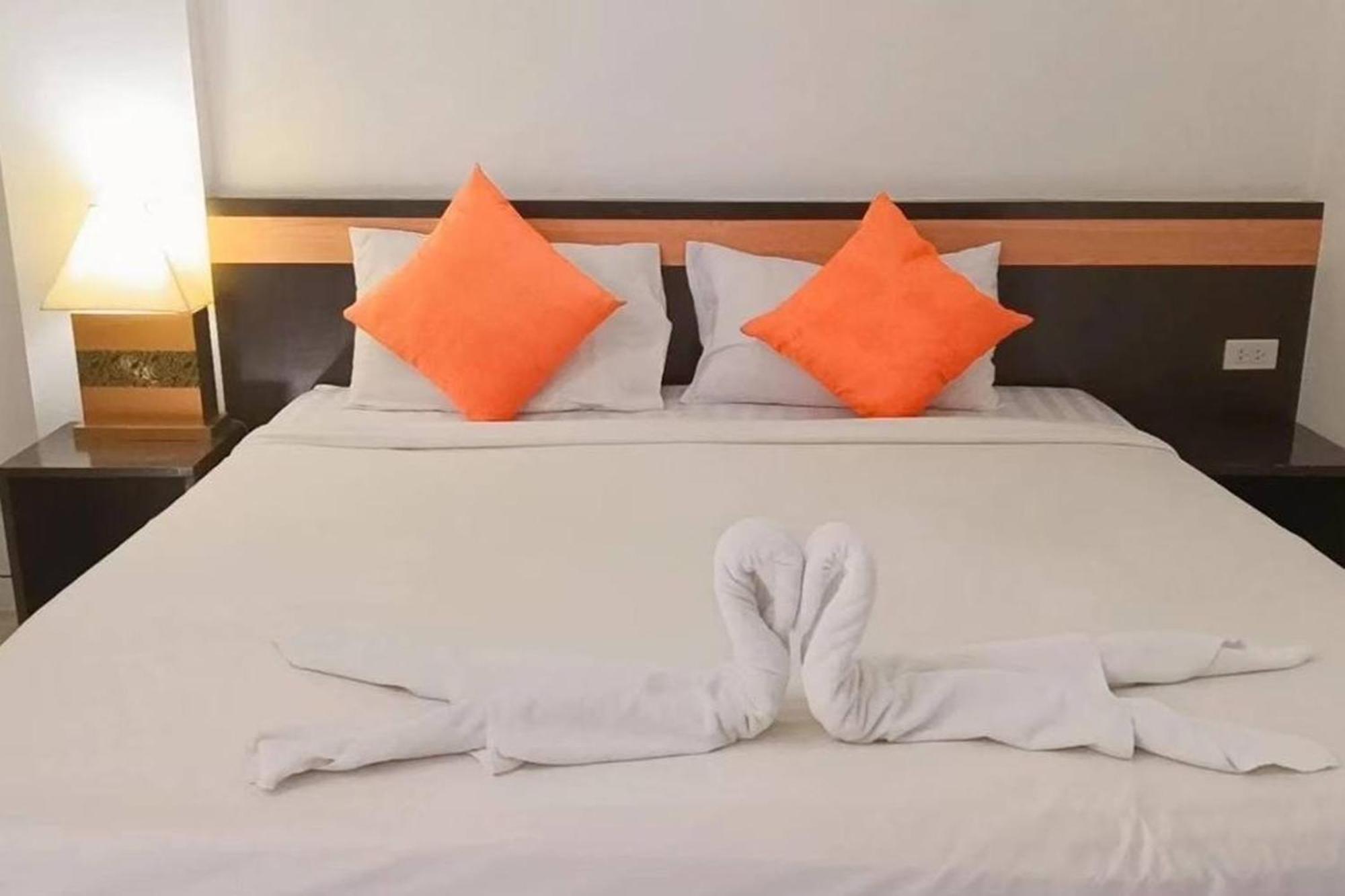 Praew Mansion Hotel Kamala-part Kültér fotó