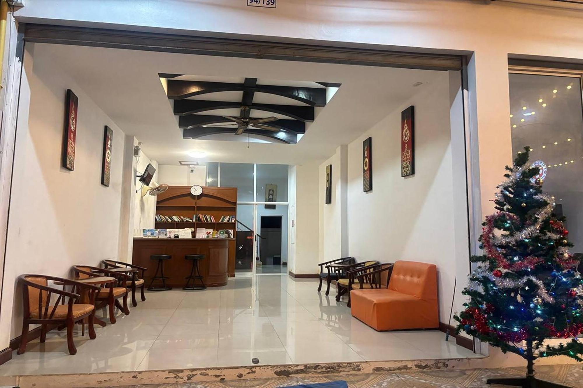 Praew Mansion Hotel Kamala-part Kültér fotó